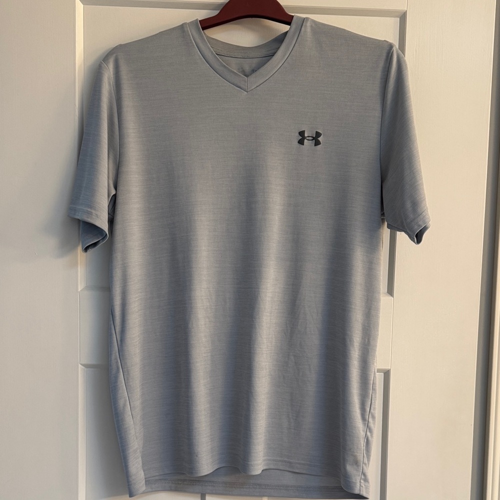 Under Armour Men's Light Gray V-Neck Tee
